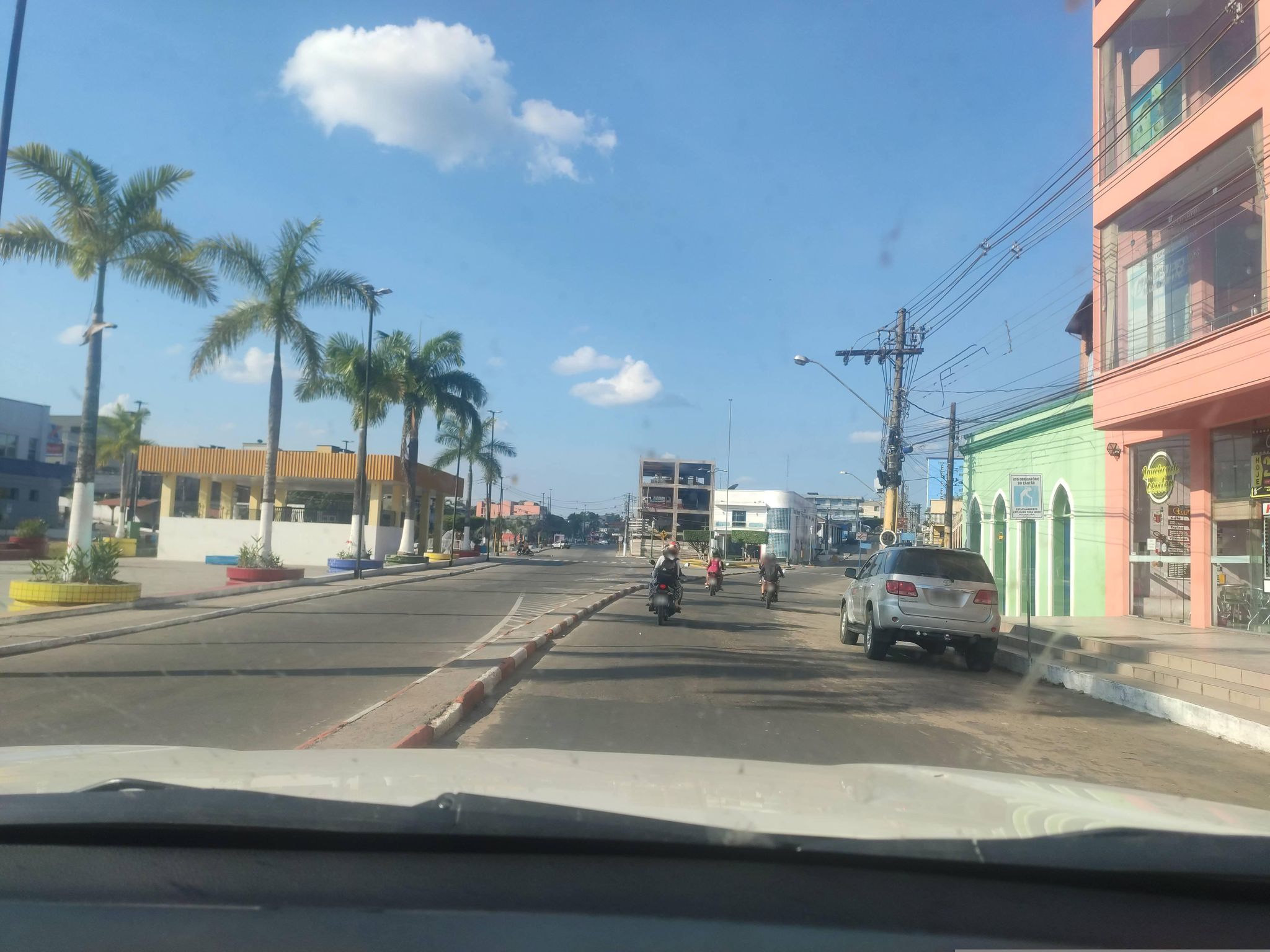 Vista da rua do Ofício do Registro Civil das Pessoas Naturais / Ofício do Registro de Imóveis / Ofício do Registro de Títulos e Documentos e das Pessoas Jurídicas / Tabelionato de Notas /tabelionato de Protesto de Títulos em Epitaciolândia/AC