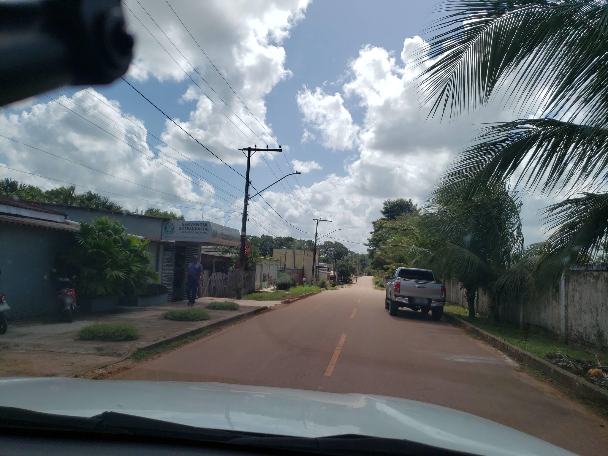 Vista da rua do Ofício do Registro Civil das Pessoas Naturais / Ofício do Registro de Imóveis / Ofício do Registro de Títulos e Documentos e das Pessoas Jurídicas / Tabelionato de Notas /tabelionato de Protesto de Títulos em Plácido de Castro/AC