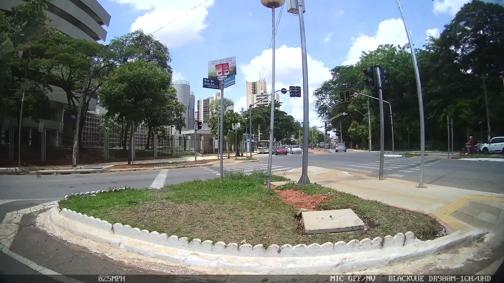 Vista da rua do Registro de Imóveis, Registro de Títulos e Documentos, Civil das Pessoas Jurídicas, Civil das Pessoas Naturais e de Interdições e Tutelas em Alvorada do Norte/GO