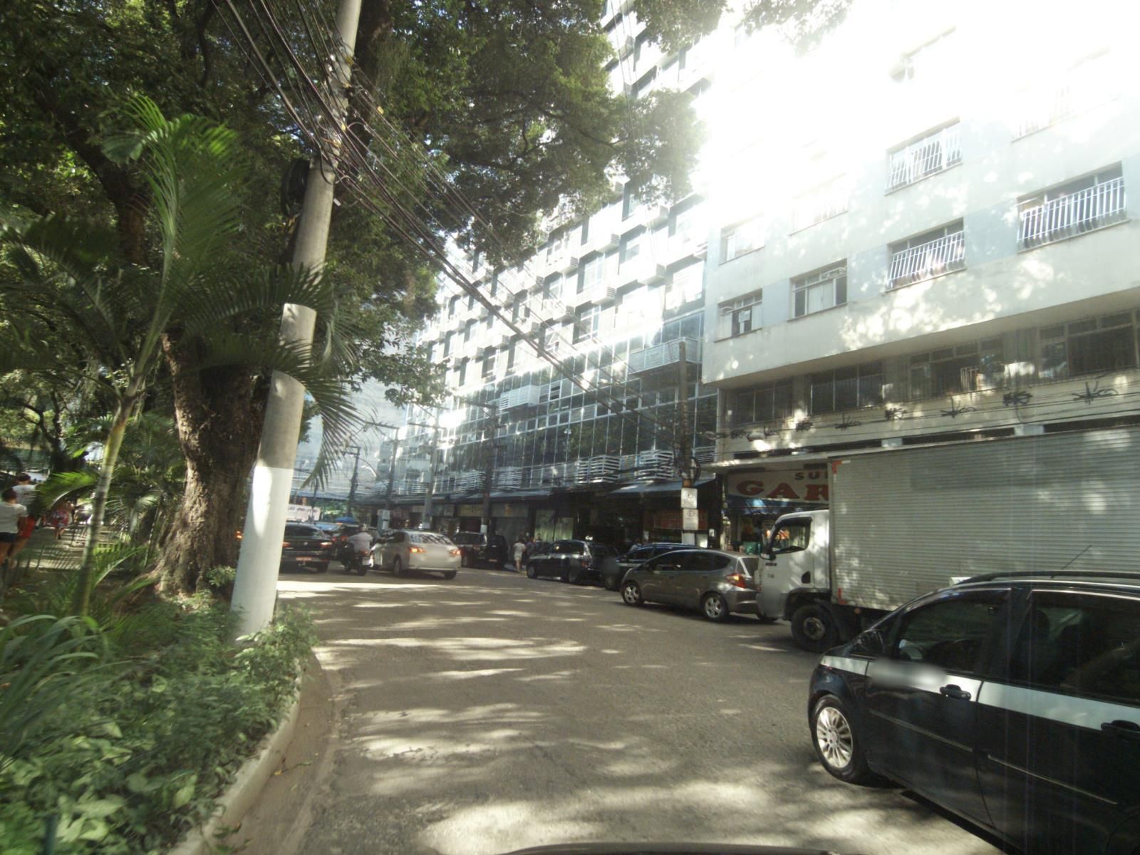 Vista da rua do Niteroi 01 Distribuidor em Niterói/RJ