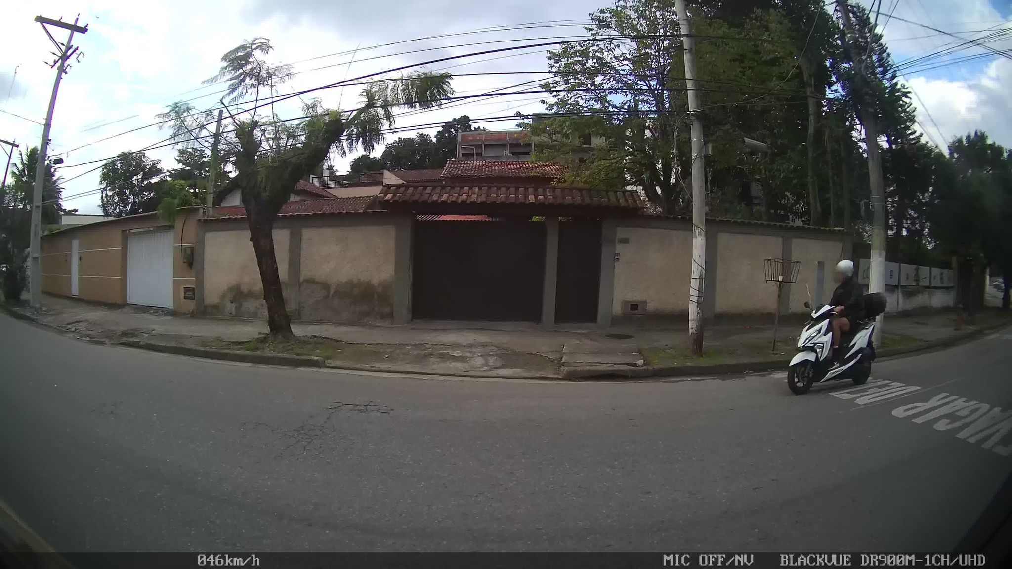 Vista da rua do Niteroi Rcpn 02 Distr 05 Zona Judic em Niterói/RJ
