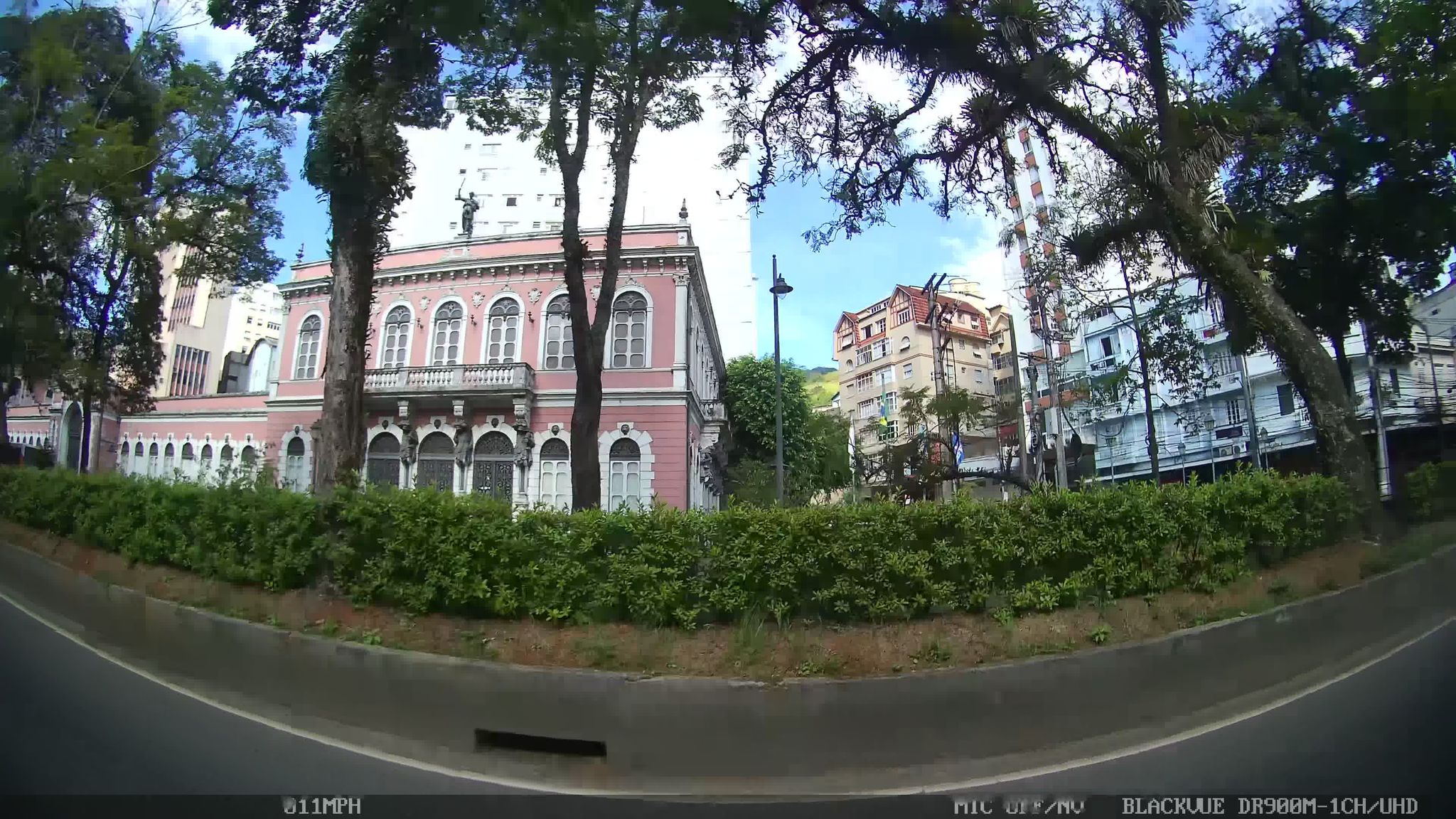 Vista da rua do Petropolis 07 Of de Justica em Petrópolis/RJ