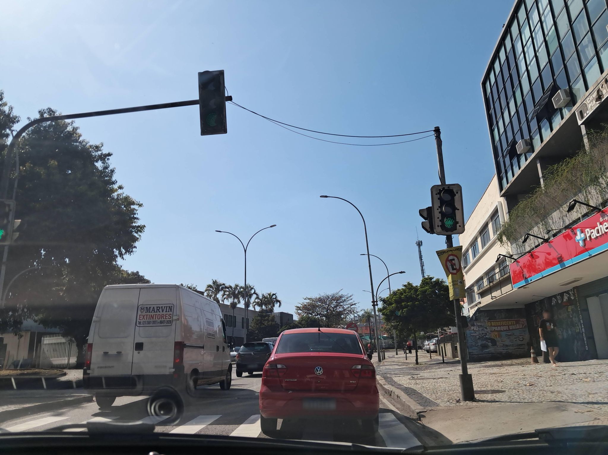 Vista da rua do Capital 18 Of Notas Suc Ilha do Governador em Rio de Janeiro/RJ