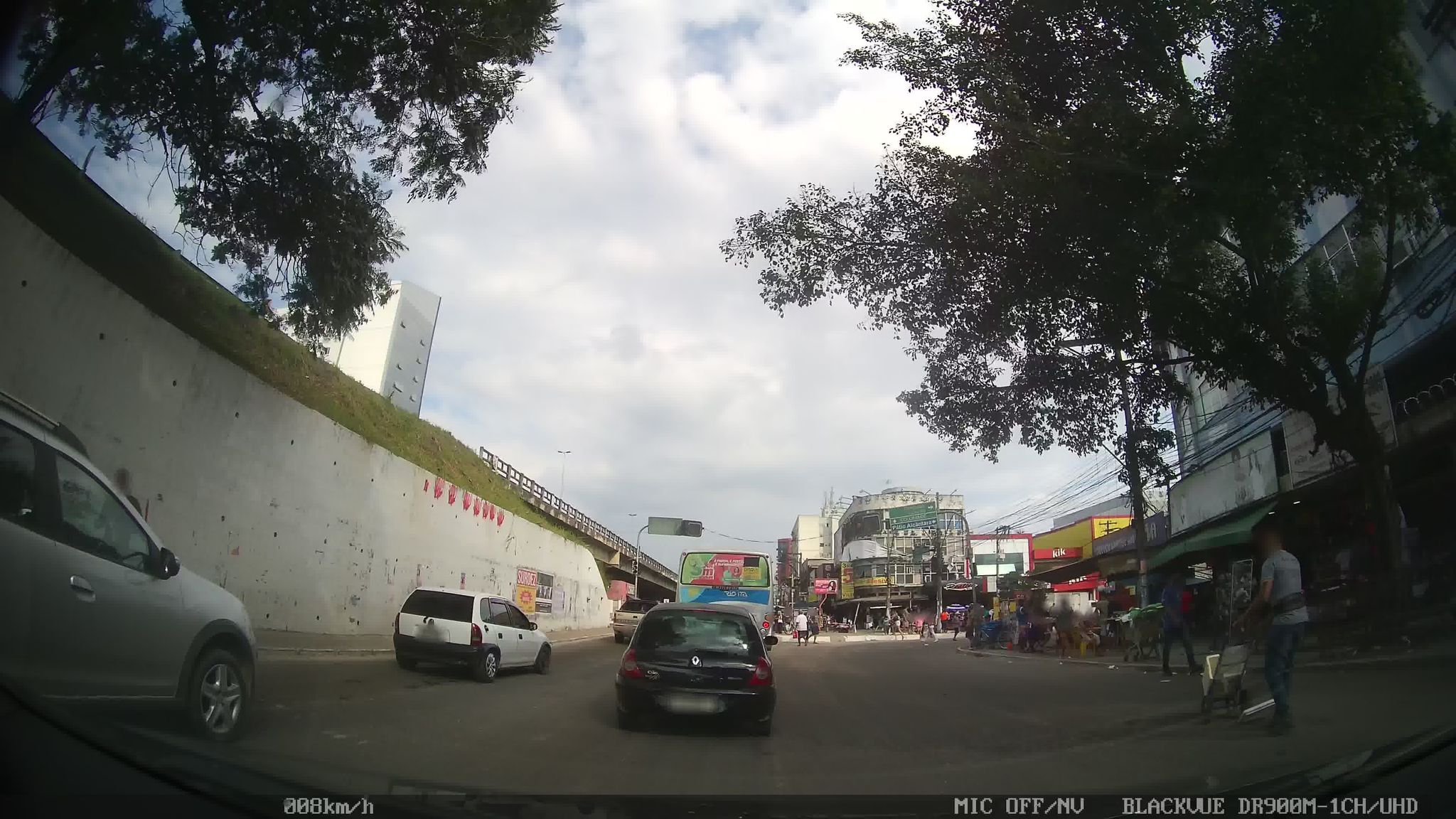 Vista da rua do Sao Goncalo Rcpn 03 Distr em São Gonçalo/RJ