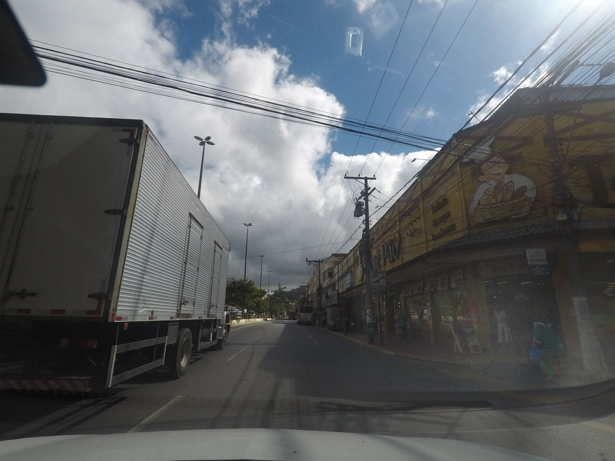 Vista da rua do Teresopolis 03 Of de Justica em Teresópolis/RJ